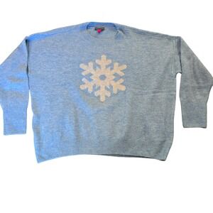Vince Camuto Size Medium Women's Soft Blue Snowflake Sweater